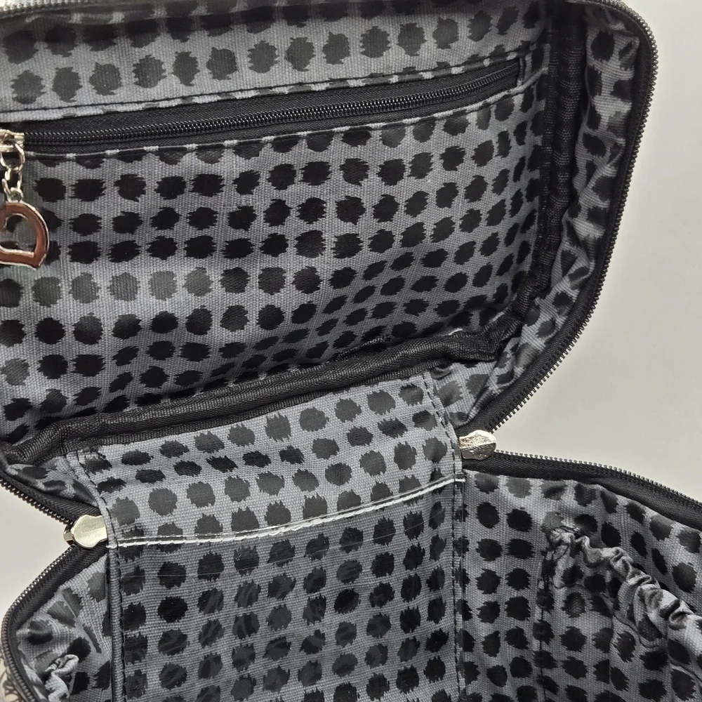 Bella Russo Makeup Bag Black & White Floral Design Zipper Closure Top Handle